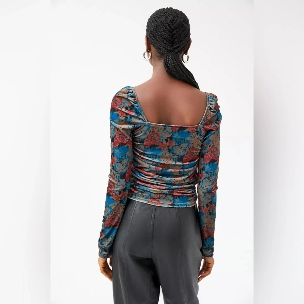 UO Georgia Velour Lace-Up Top - Floral Ruched Long Sleeve Velvet - Picture 3 of 8
